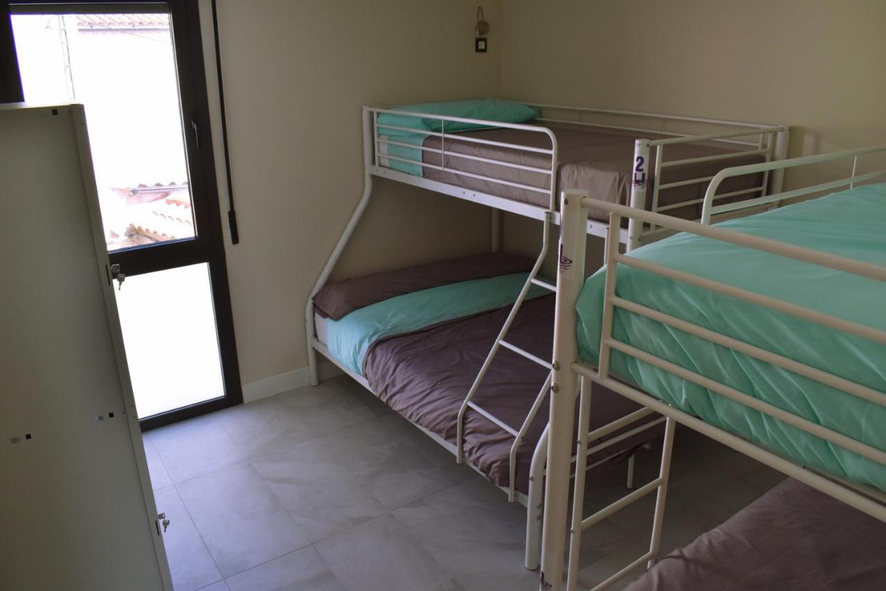 Albergue Hosting Duero Pesquera de Duero Exteriör bild